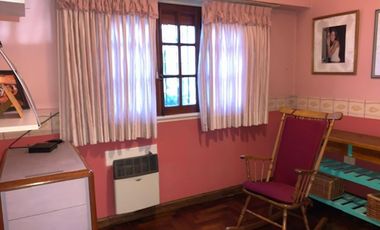 MUY LINDA CASA DE 5 AMB