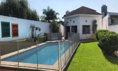 MUY LINDA CASA DE 5 AMB
