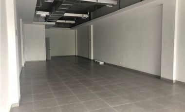 Alquiler: Locales de 86 m2 en Sunset Strip Mall, vía Israel