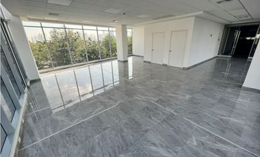 Alquiler: Locales de 86 m2 en Sunset Strip Mall, vía Israel