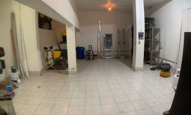 Local en Renta en Bosques de las Lomas (m2lc902)