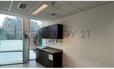 Espectacular Oficina de 399 m2 Barrio San Damián