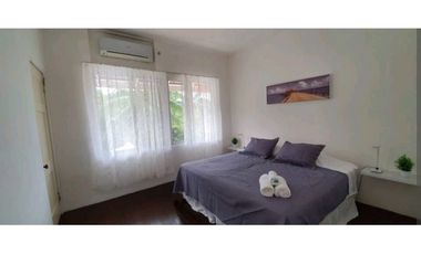 vendo alquilo amoblada amplia casa colon con 4 recamaras