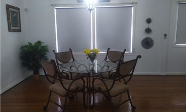 vendo alquilo amoblada amplia casa colon con 4 recamaras