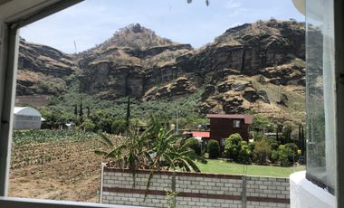 VENTA de OPORTUNIDAD, baja de precio, Casa de Campo, fuera de la ruidosa ciudad, inigualable vista panorámica. ambiente de tranquilidad, a 10 mins. Tlayacapan,  Pueblo mágico.