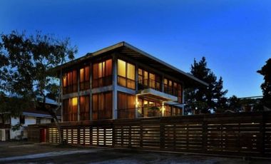 ALQUILER / VENTA CASA DE MADERA AMOBLADA GAMBOA