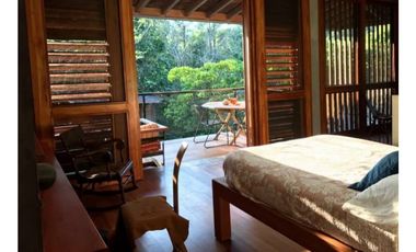 ALQUILER / VENTA CASA DE MADERA AMOBLADA GAMBOA