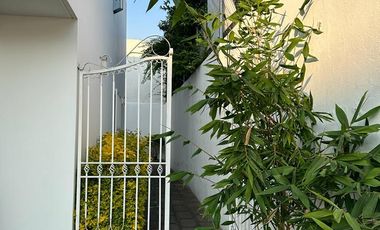 CASA EN VENTA ZONA RECTA A CHOLULA IDEAL PARA CONSULTORIO U OFICINA