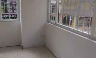 oficina en arriendo en lago gaitan. Cod A2136603
