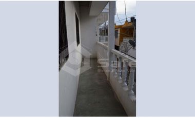 CASA EN VENTA CERCA AL TERMINAL - SANTA MARTA