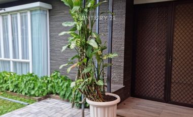 Disewakan Rumah Area Cilandak Barat Modern Look Dekat Citos