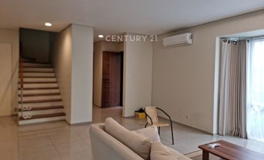 Disewakan Rumah Area Cilandak Barat Modern Look Dekat Citos