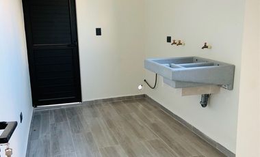 Casa de 3 Habitaciones en el Yucatán Country Club, Priv. TUMIN