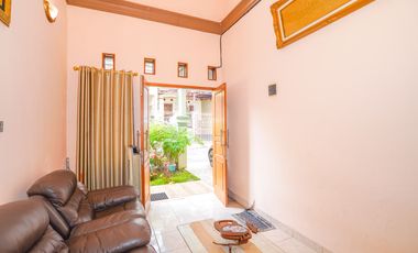 Rumah Hadap Selatan LT 112 SHM 8 Menit ke Stasiun Depok J-44222