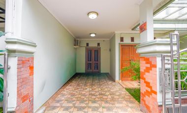 Rumah Hadap Selatan LT 112 SHM 8 Menit ke Stasiun Depok J-44222