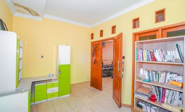 Rumah Hadap Selatan LT 112 SHM 8 Menit ke Stasiun Depok J-44222