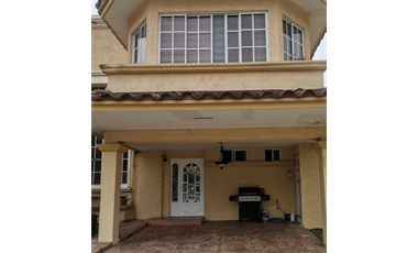 SE ALQUILA CASA EN DORADO SPRING CONDADO DEL REY