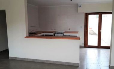 ¡CASA EN PH CON PISCINA! IMPECABLE