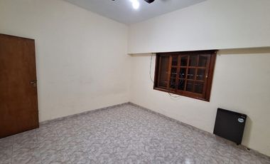 Casa en venta en Bernal Oeste