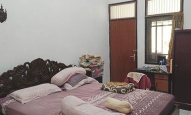 Dijual Rumah Luas Siap Huni di Manyar Jaya Surabaya