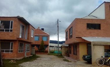 casa en venta en chía. Cod V2074