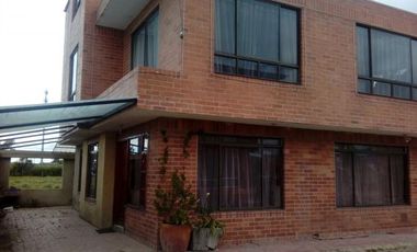 casa en venta en chía. Cod V2074