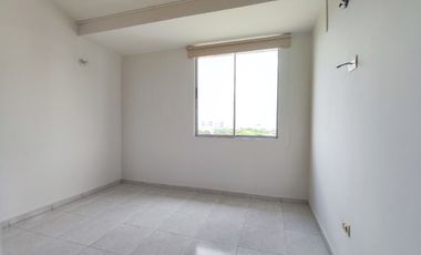 apartamento en arriendo en via al club tennis. Cod A17947