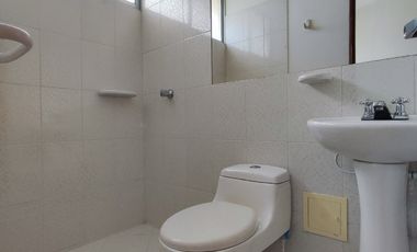 apartamento en arriendo en via al club tennis. Cod A17947