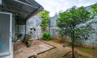 Rumah 2 Lantai 8 Mnt ke Terminal Bus Ciawi LT 119 Hadap Timur J-42514