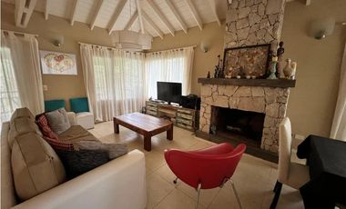 CARILO CASA EN VENTA