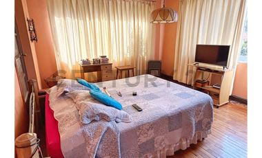 Casa en Venta, 5 dorm, Amplio Terreno, Ñuñoa