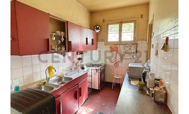 Casa en Venta, 5 dorm, Amplio Terreno, Ñuñoa