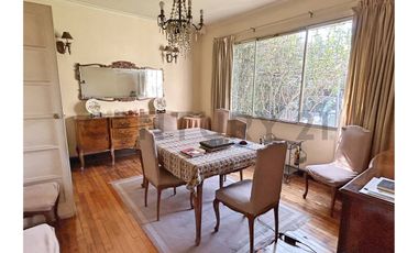 Casa en Venta, 5 dorm, Amplio Terreno, Ñuñoa