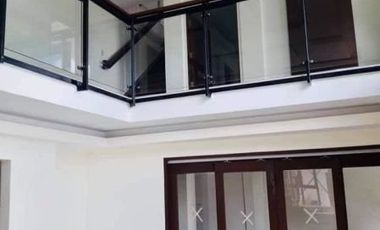 6 Bedrooms HOUSE and LOT FOR SALE and FOR RENT in BF Homes, Paranaque City