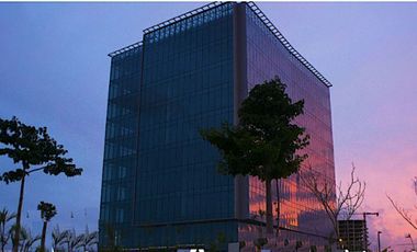 Oficina en edificio moderno con certificación LEED 1244 m2