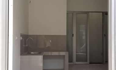 Disewakan Rumah Lokasi Strategis 2 Lantai di Greenland Residence, Menganti
