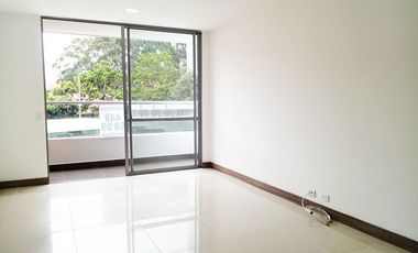 PR9527 Arriendo de apartamento en el sector El Esmeraldal