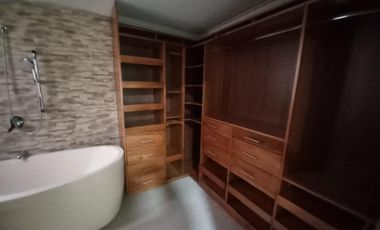 casa en arriendo en prados de sabaneta. Cod A213972