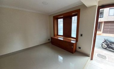 casa en arriendo en prados de sabaneta. Cod A213972