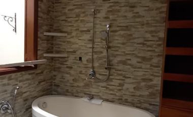 casa en arriendo en prados de sabaneta. Cod A213972