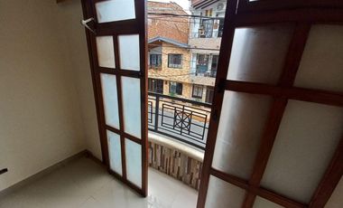 casa en arriendo en prados de sabaneta. Cod A213972