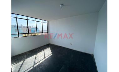 Vendo Amplio Duplex 4To Piso - Unidad Vecinal Del Rimac - Vive A Pasos Del Centro De Lima