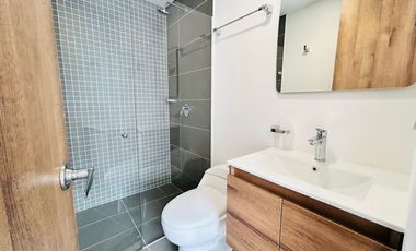 apartamento en arriendo en las vegas. Cod A512098