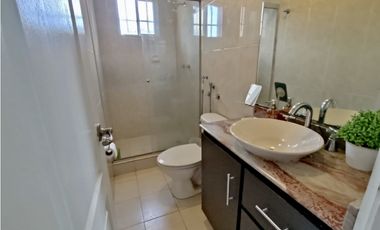 SE VENDE HERMOSA CASA REMODELADA EN ARRAIJAN