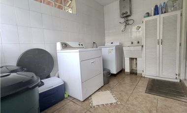 SE VENDE HERMOSA CASA REMODELADA EN ARRAIJAN