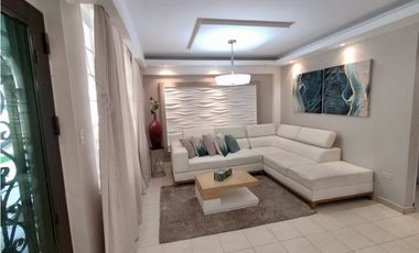 SE VENDE HERMOSA CASA REMODELADA EN ARRAIJAN