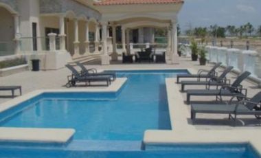 VENTA DE PENTHOUSE EN SAN CARLOS, PH LAS OLAS 2