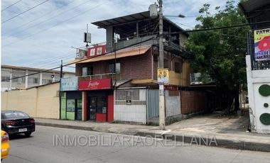 Casa rentera en Venta, Av principal de Alborada, Guayaquil