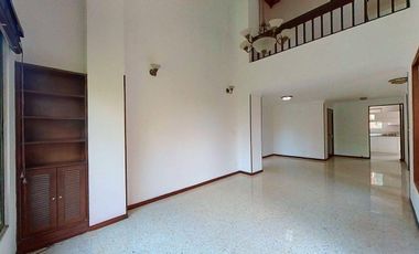 Venta Apartamento Dúplex – El Ingenio. Cod V13486