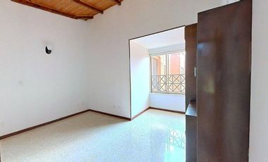 Venta Apartamento Dúplex – El Ingenio. Cod V13486